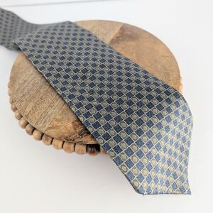 🔷17Van Heusen Men's Silk Tie 1.5oz